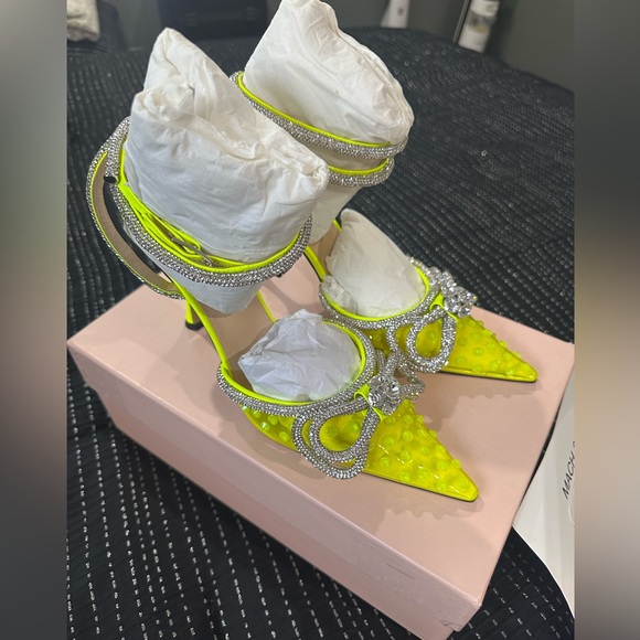 Mach & Mach Shoes - Picture 2 of 9